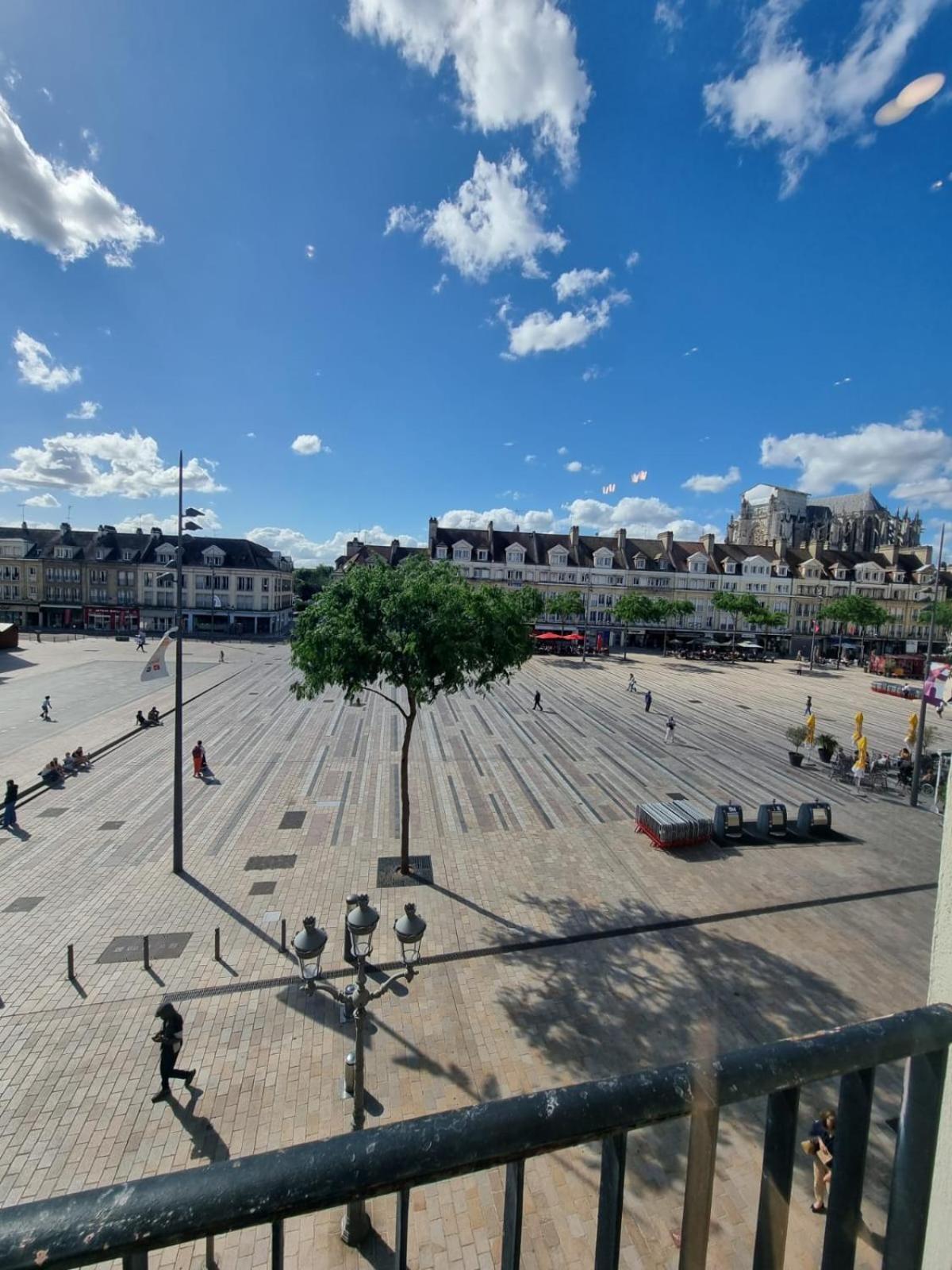Location Appartement Beauvais Exterior foto
